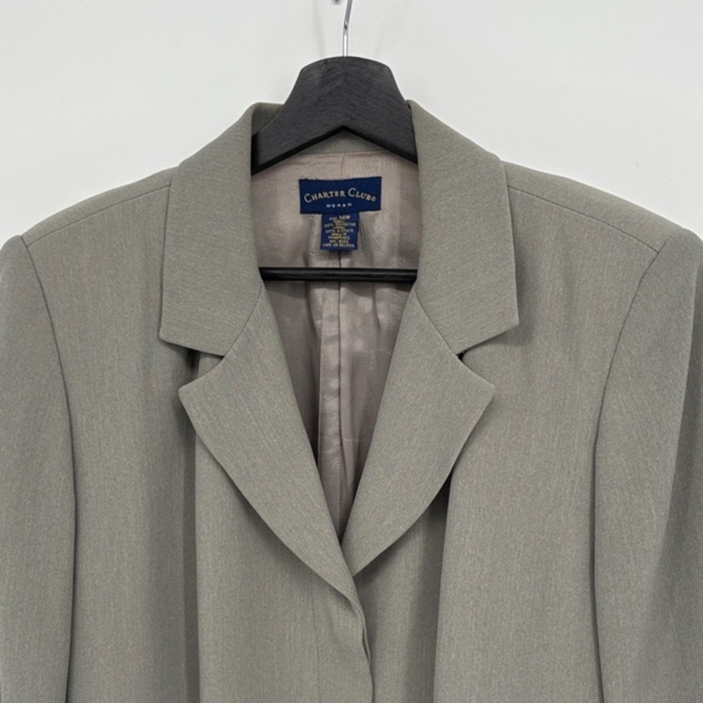 🏹 Charter Club Gray hidden button, notch collar, blazer
